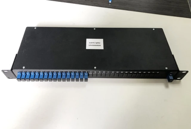 1x32 랙 마운트 PLC 광 분배기